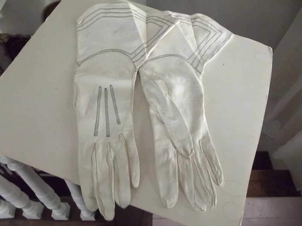 White Gauntlet Gloves - image 4