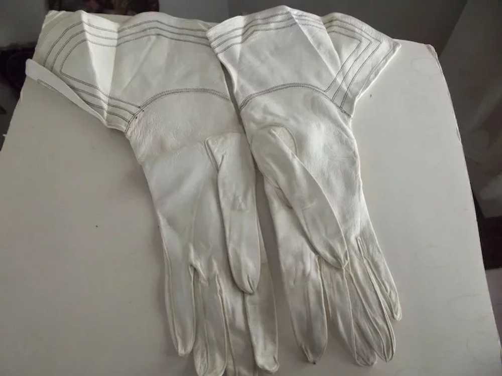 White Gauntlet Gloves - image 5