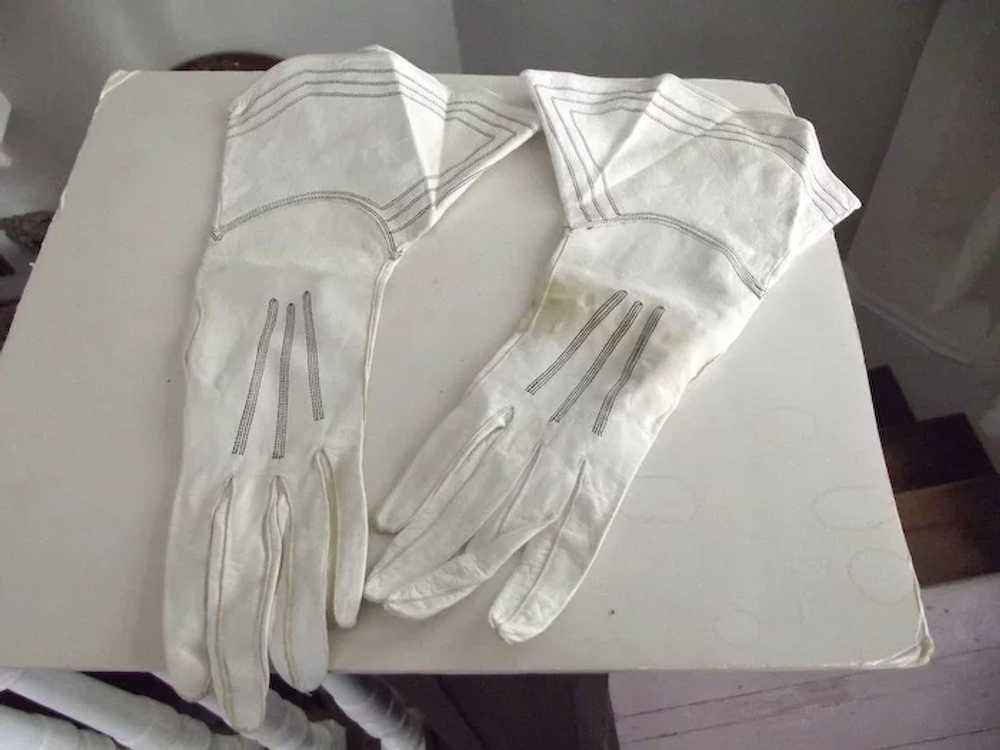 White Gauntlet Gloves - image 6