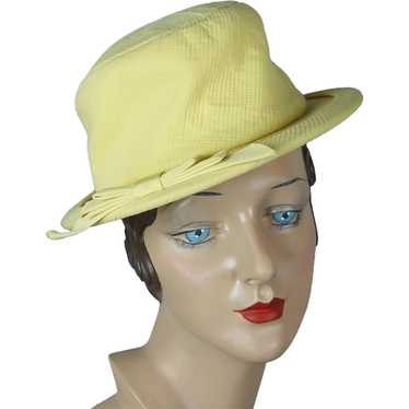 60s Yellow Cotton Deep Crown Brimmed Hat by Lilly… - image 1