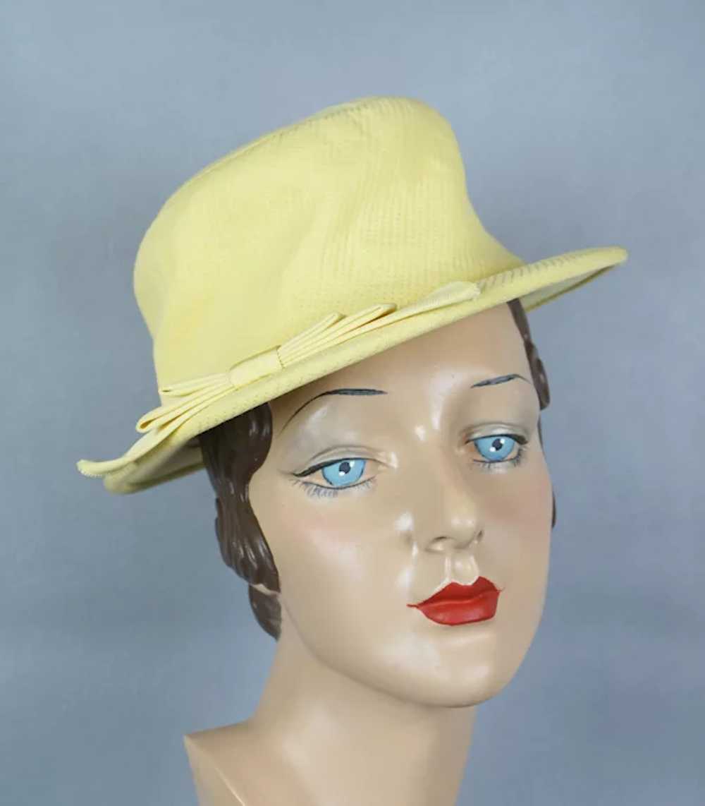 60s Yellow Cotton Deep Crown Brimmed Hat by Lilly… - image 9