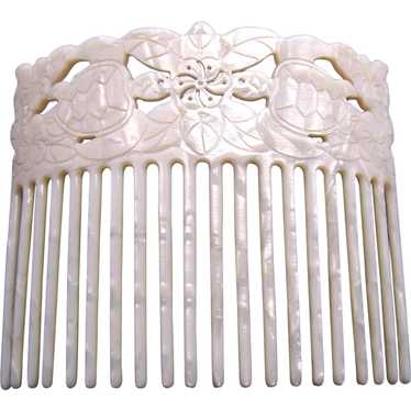 Mother of pearl effect hair comb hair accessory - image 1