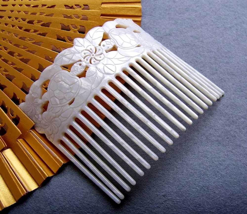 Mother of pearl effect hair comb hair accessory - image 2