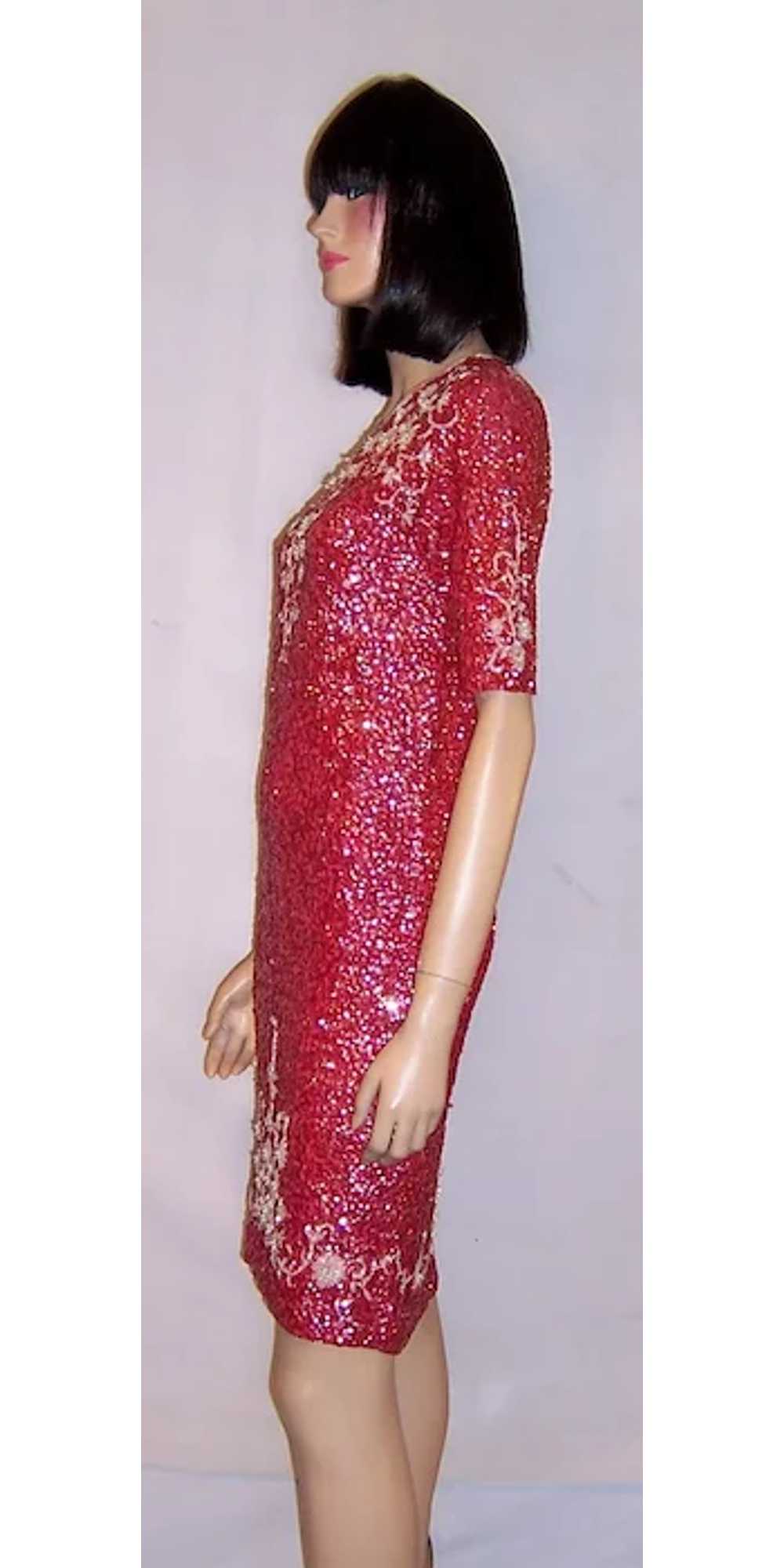 1960's Coral Sequined and White Beaded Dress Made… - image 4
