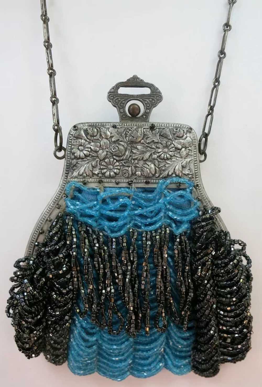 VICTORIAN Silver Colored Frame Beaded Purse - image 8