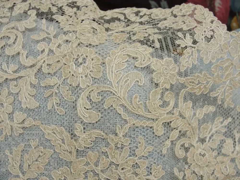 BEAUTIFUL Large Antique FRENCH LACE Collar,Tambou… - image 5