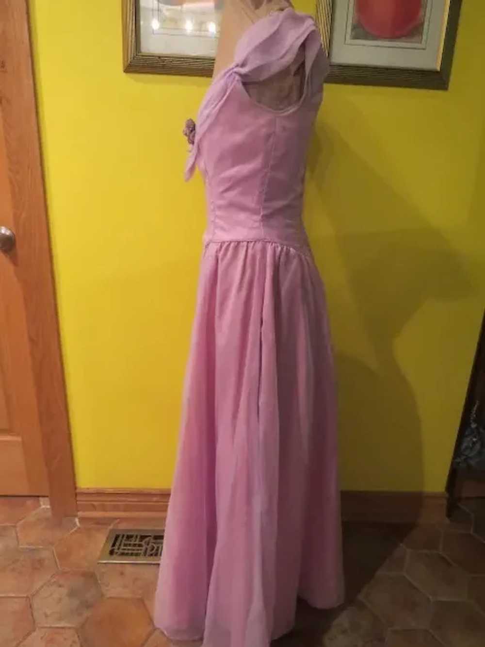 Lovely Lavender Prom Dress - image 3