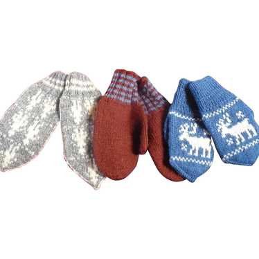3 pair 1950's hand Knit MIttens Childrens