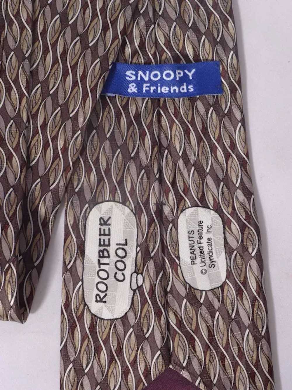 Snoopy Rootbeer Joe Cool Silk Necktie Snoopy & Fr… - image 4