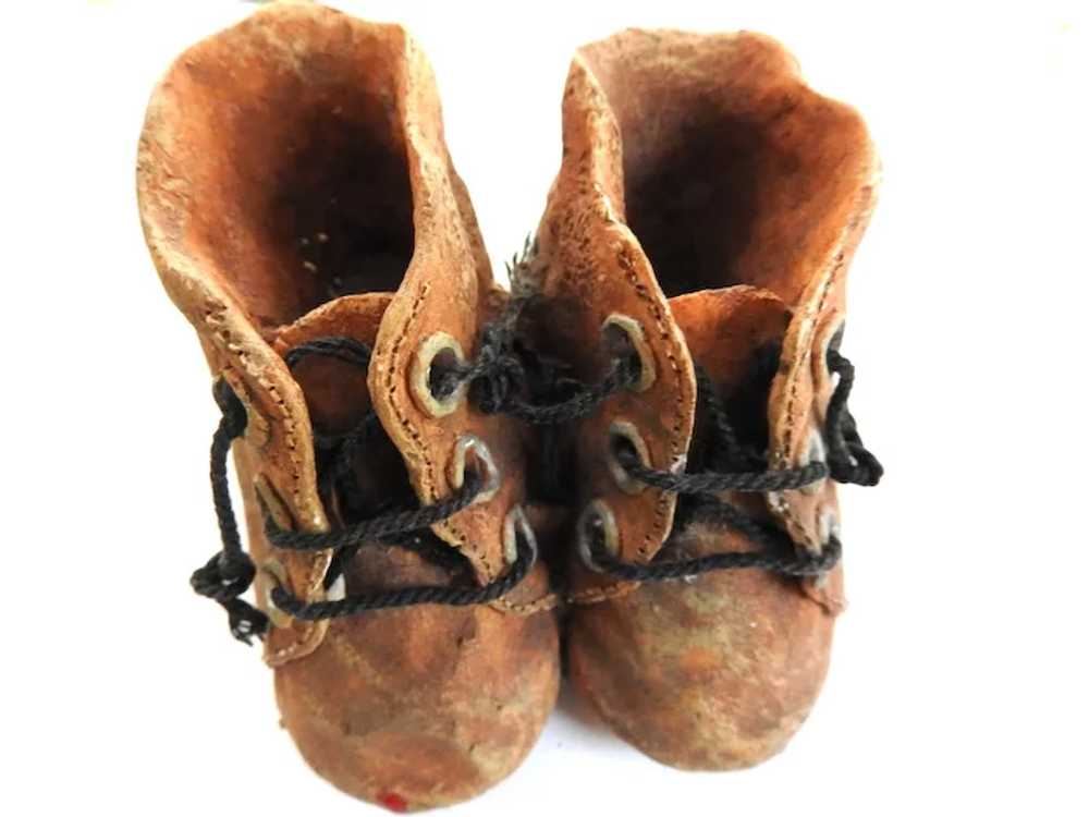 Vintage 60s Molded Baby Shoes - image 2