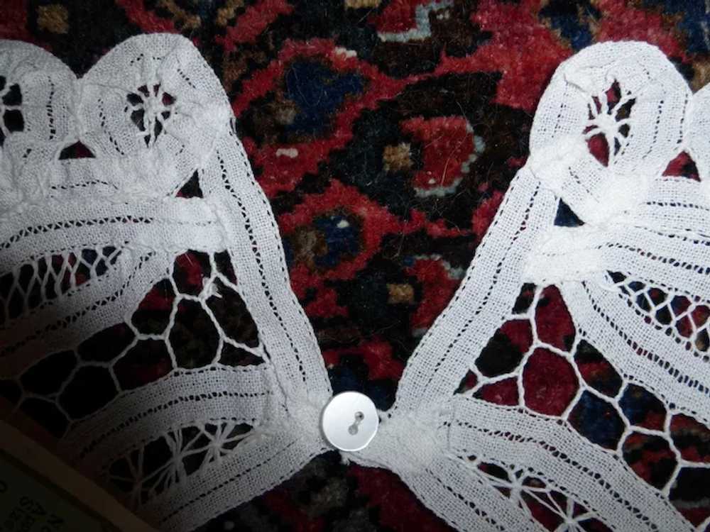 Vintage Handmade Lace Collar - image 3