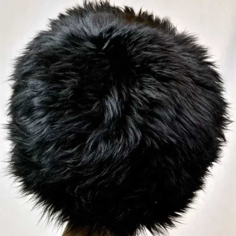 Fabulous Dramatic Black "Furry" Vintage Hat - image 4