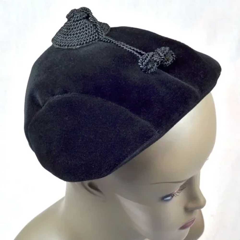 Absolutely Darling 1940s Black Velour Hat - image 3