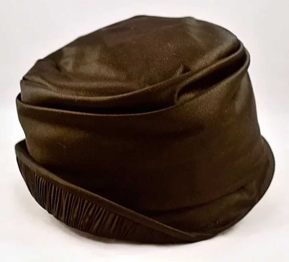ca 1920's Black Satin & Pleat Cloche Hat MASS Par… - image 4
