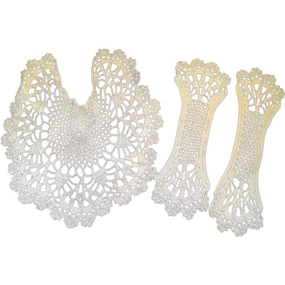 1930s - 40's OOAK White Hand Crocheted Jabot with… - image 1