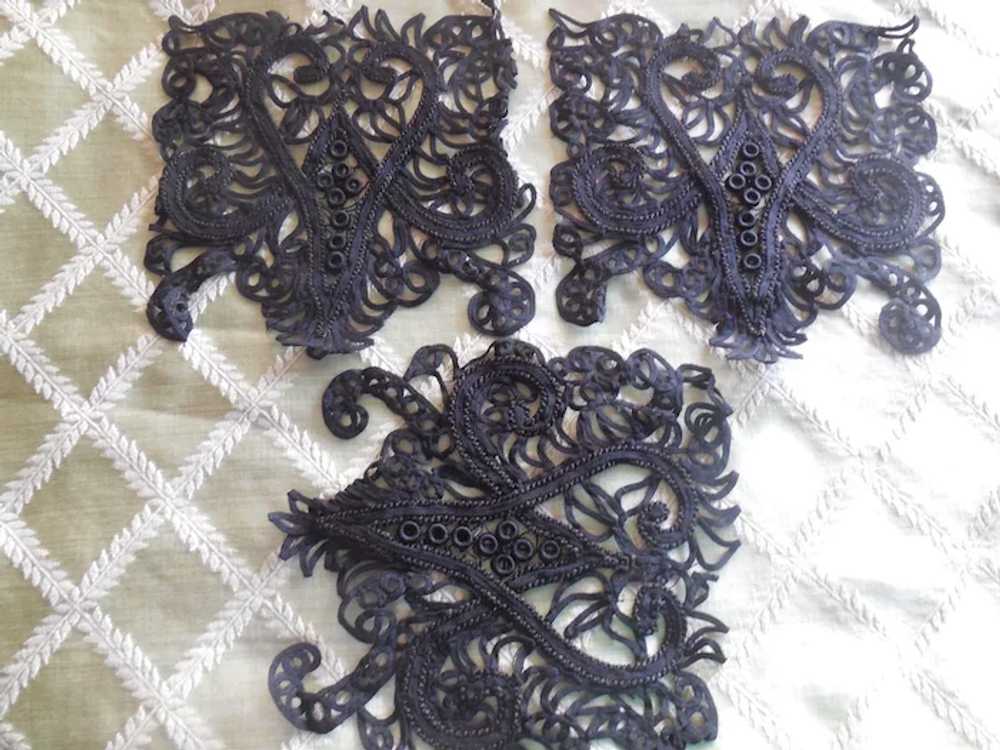 Victorian Lace Dress Medallions - image 2