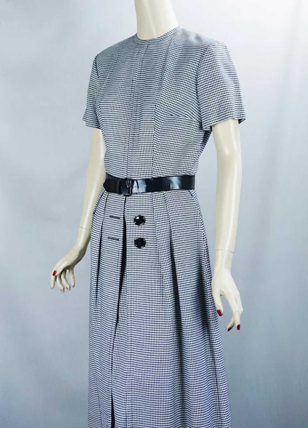 60s Black and White Houndstooth Dress - image 8