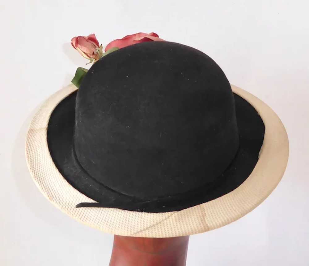 Splendid Vintage Black Wool Felt Brimmed Hat w Ro… - image 5