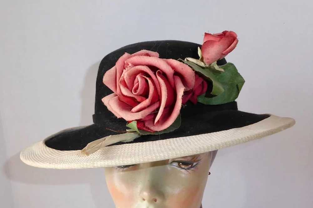Splendid Vintage Black Wool Felt Brimmed Hat w Ro… - image 7