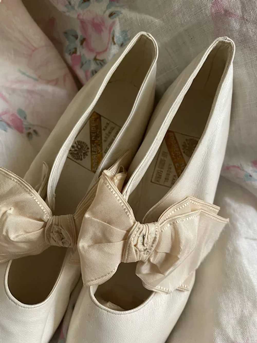 INCREDIBLE Antique Edwardian Wedding Shoes UNWORN… - image 10