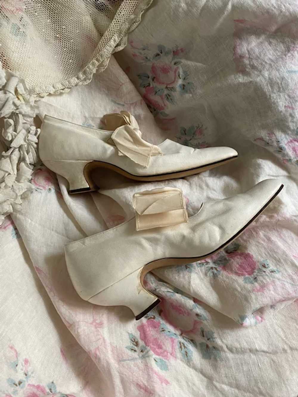 INCREDIBLE Antique Edwardian Wedding Shoes UNWORN… - image 5
