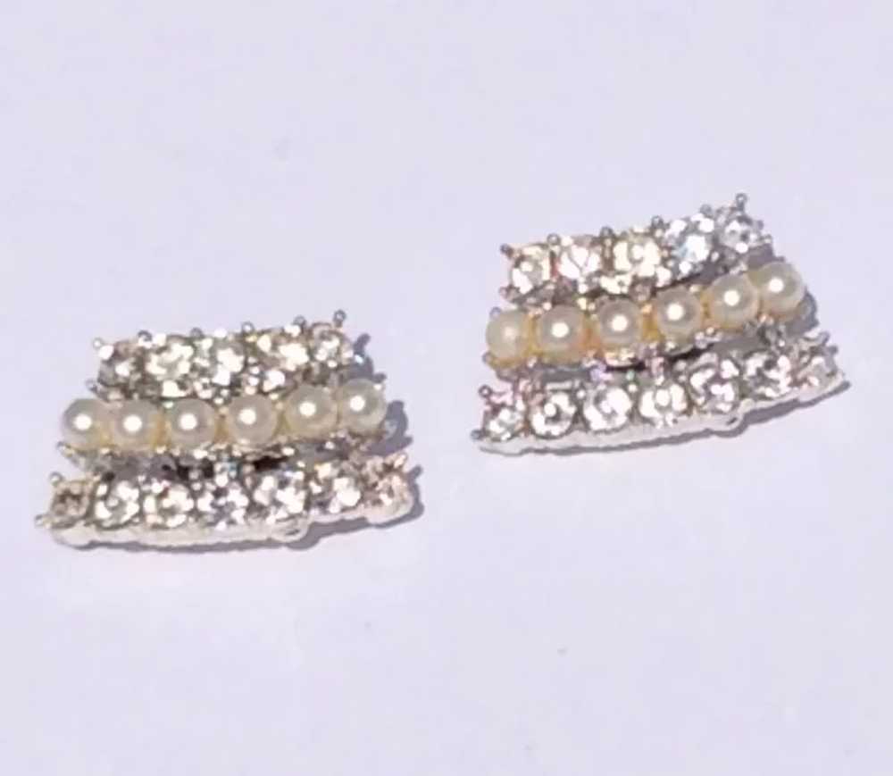 Sarah Coventry Faux Pearl Rhinestone Shoe Clips - image 2