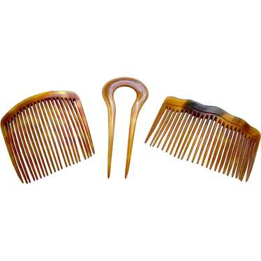 Three Victorian practical hair combs steer horn h… - image 1