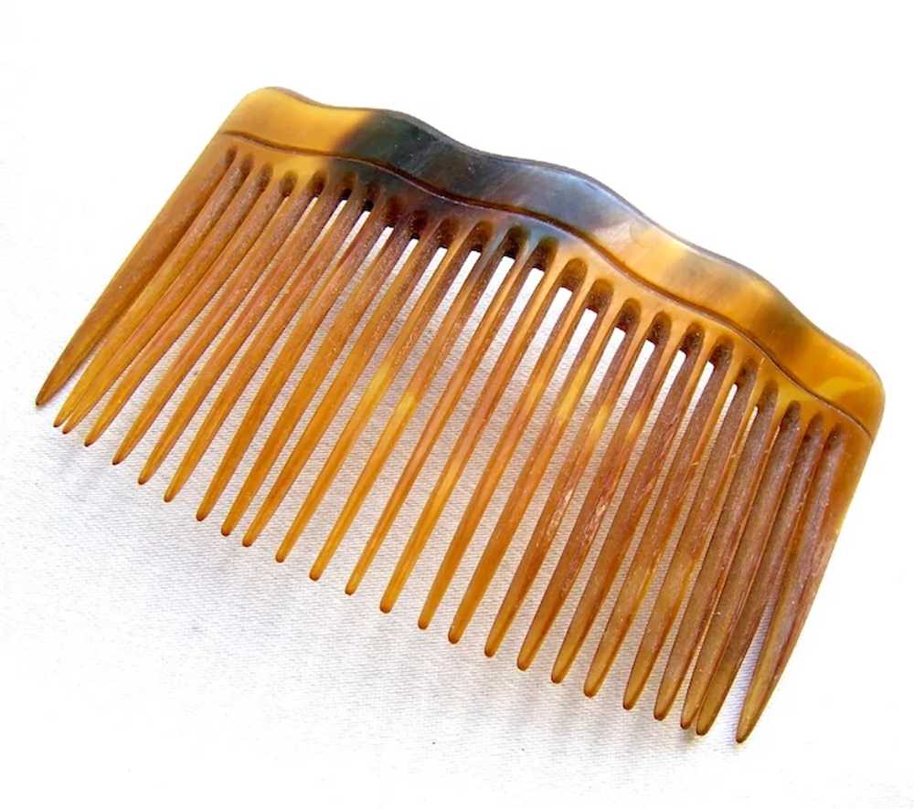 Three Victorian practical hair combs steer horn h… - image 4
