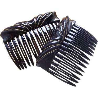 Matched pair Alexandre de Paris signed hair combs… - image 1
