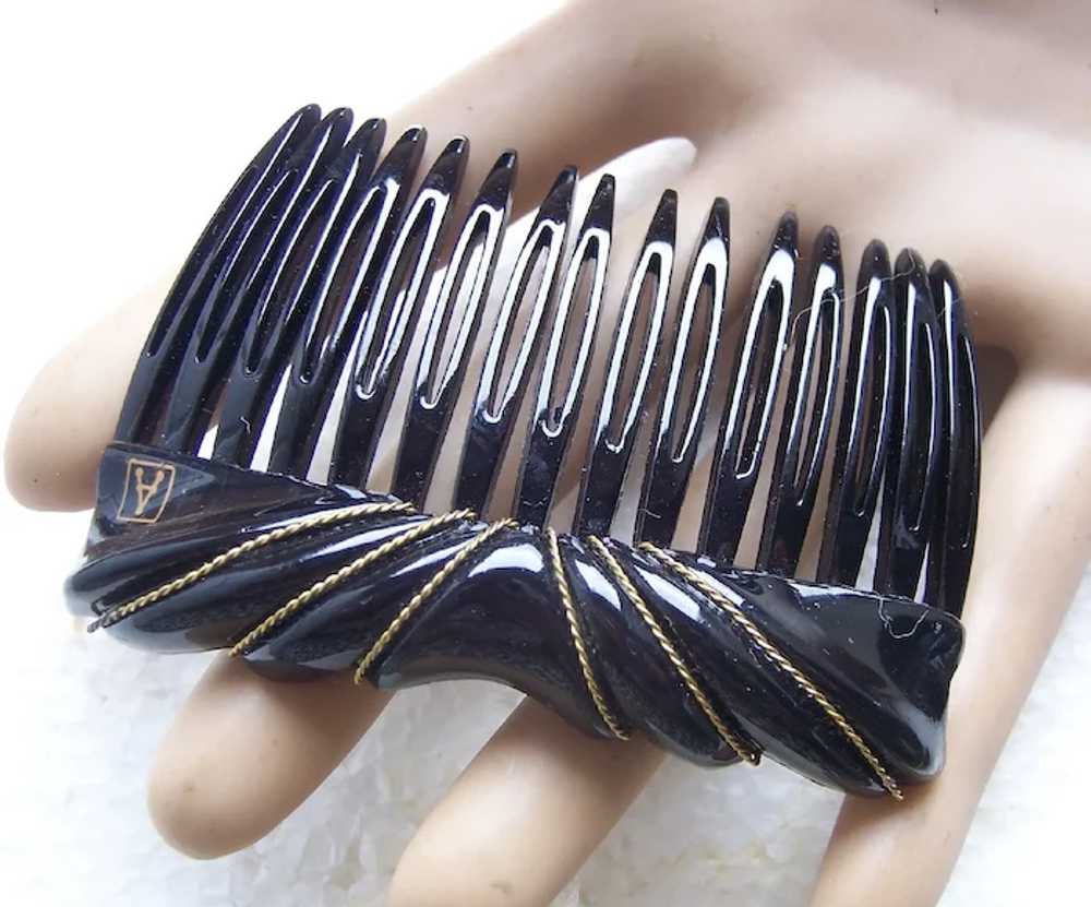 Matched pair Alexandre de Paris signed hair combs… - image 5