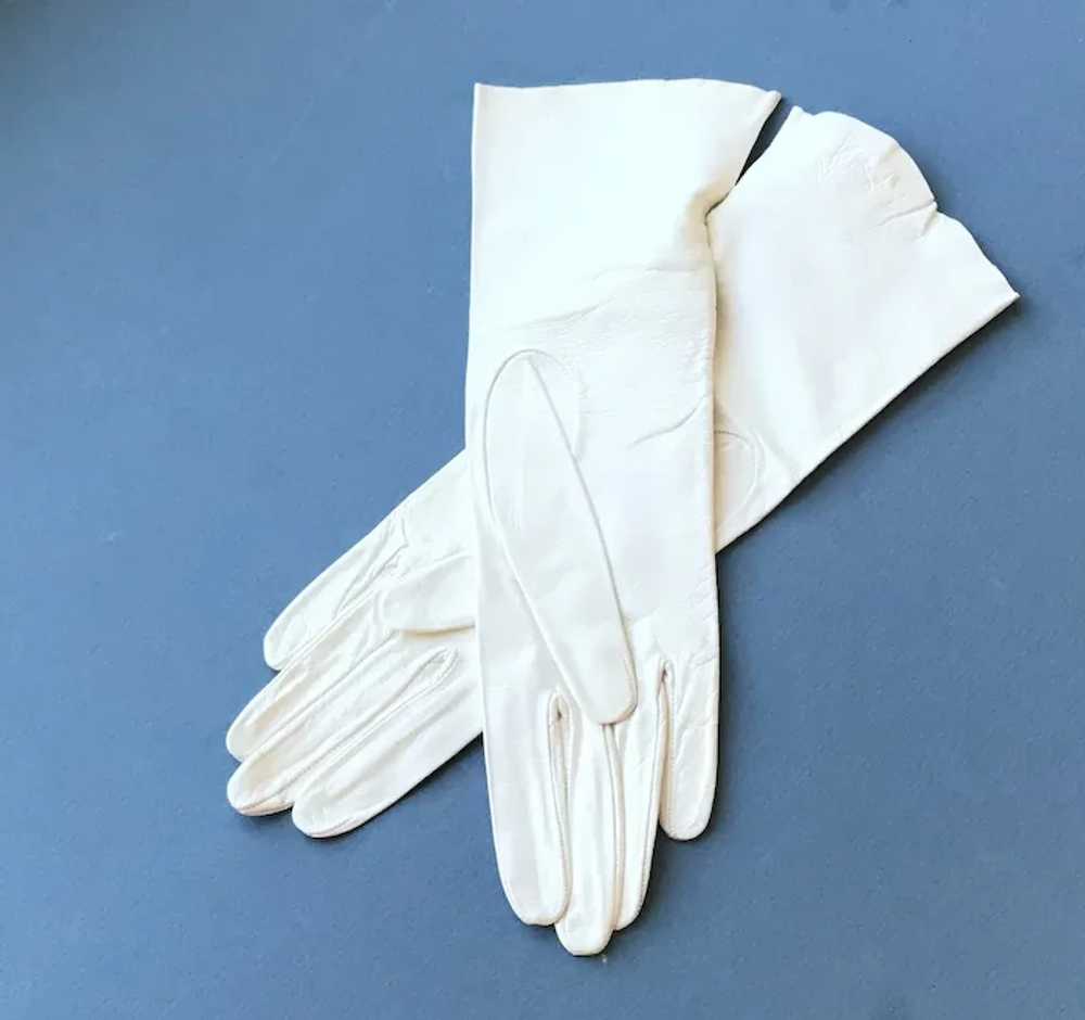Ladies White Leather Gloves - image 3