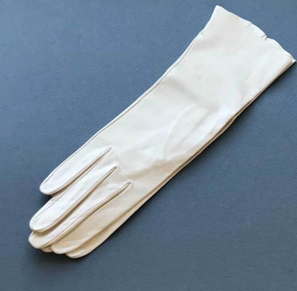 Ladies White Leather Gloves - image 5