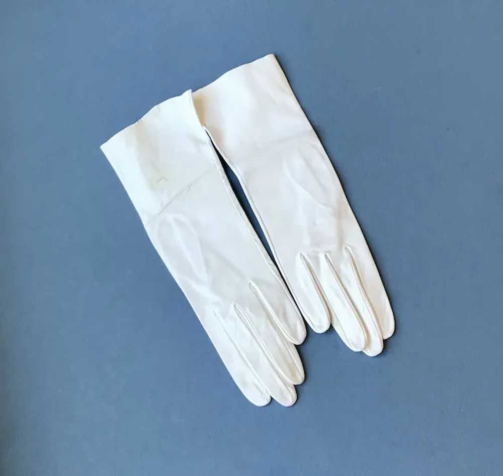 Ladies White Leather Gloves - image 6