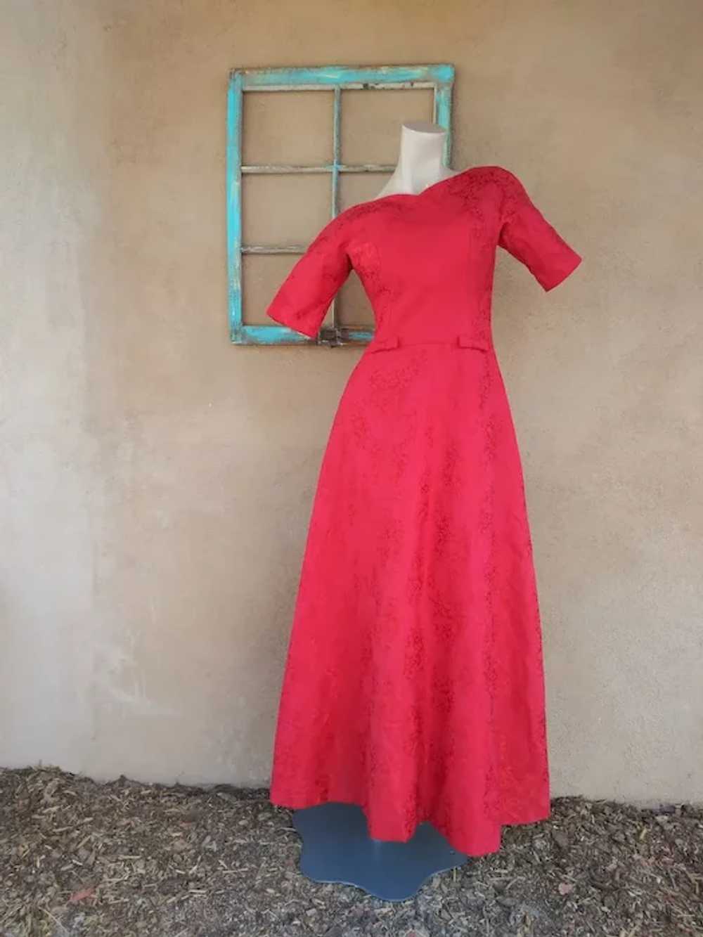 1960s Red Brocade Gown Wedding Dress Sz S W26 - image 2