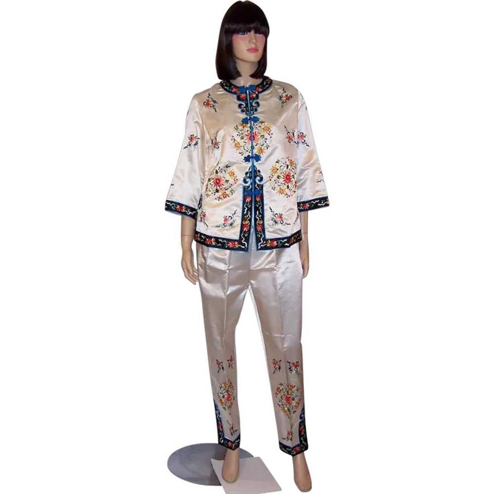 1940's White Silk Chinese Hand-Embroidered Jacket… - image 1