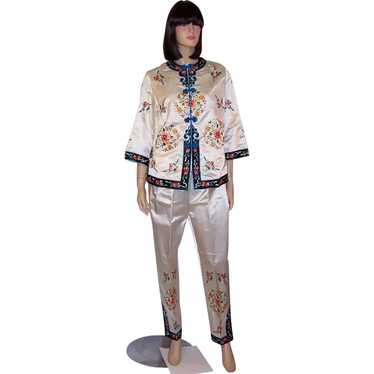 1940's White Silk Chinese Hand-Embroidered Jacket 