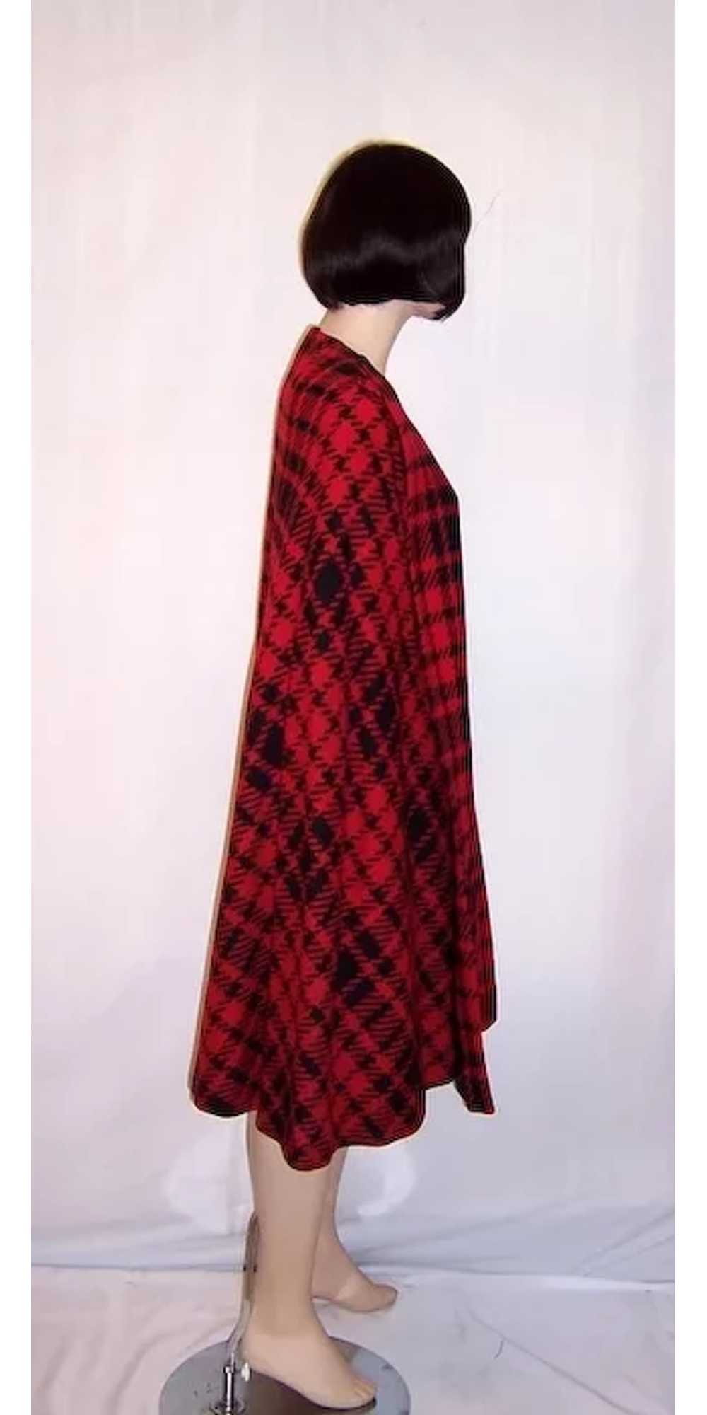 1960's Black and Red Plaid Cape and Skirt Ensemble - image 4