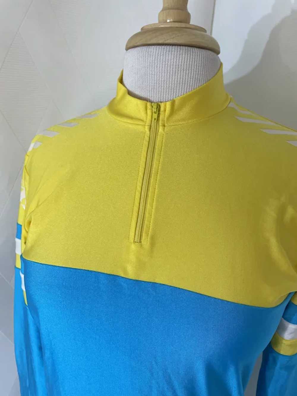 Vintage 1990s Descente Yellow and Blue Long Sleev… - image 4