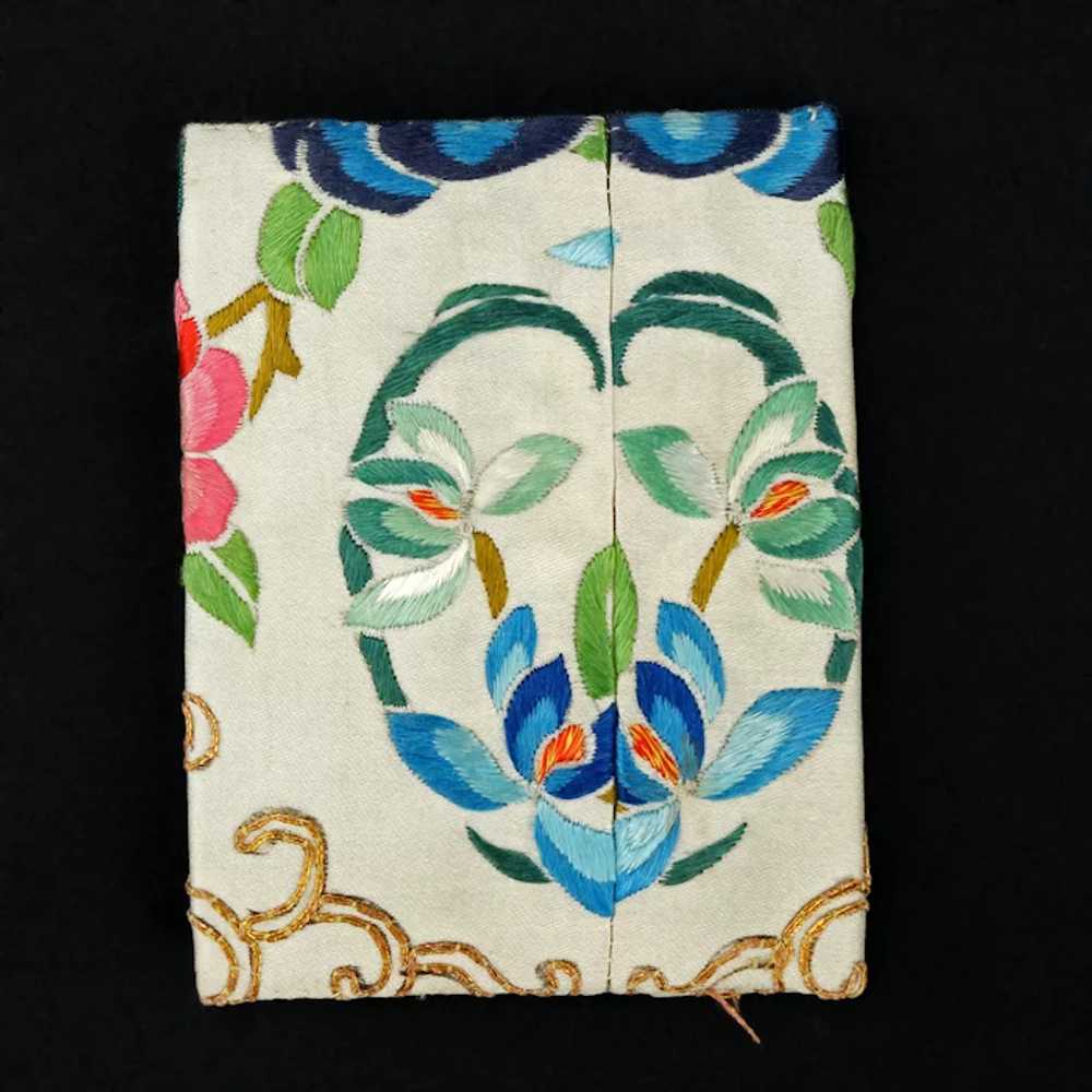 Vintage Chinese Embroidered Clutch Purse with Mat… - image 9