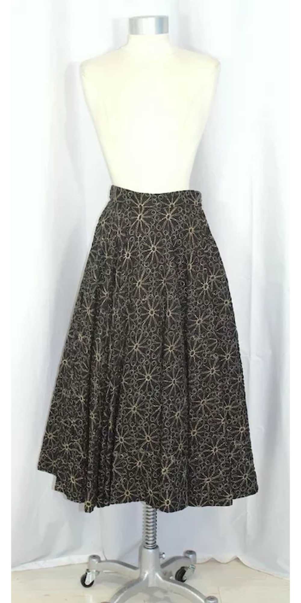Vintage 1950s Novelty Quilted Black Circle Skirt … - image 3