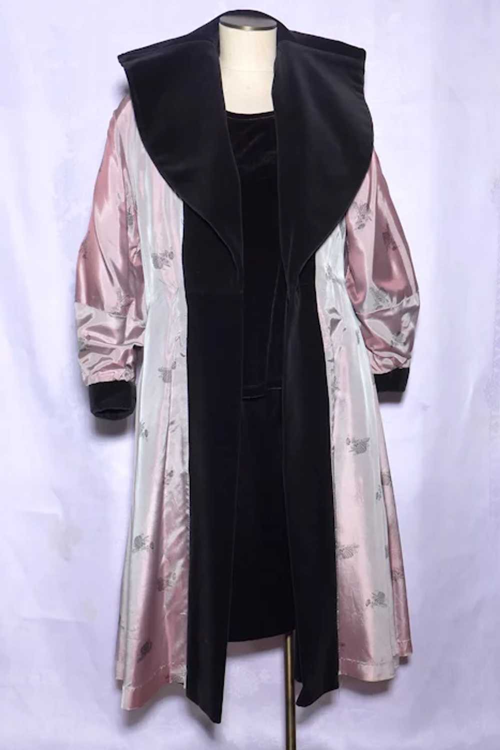 Vintage 1950s Princess Style Black Velvet Coat Ne… - image 6
