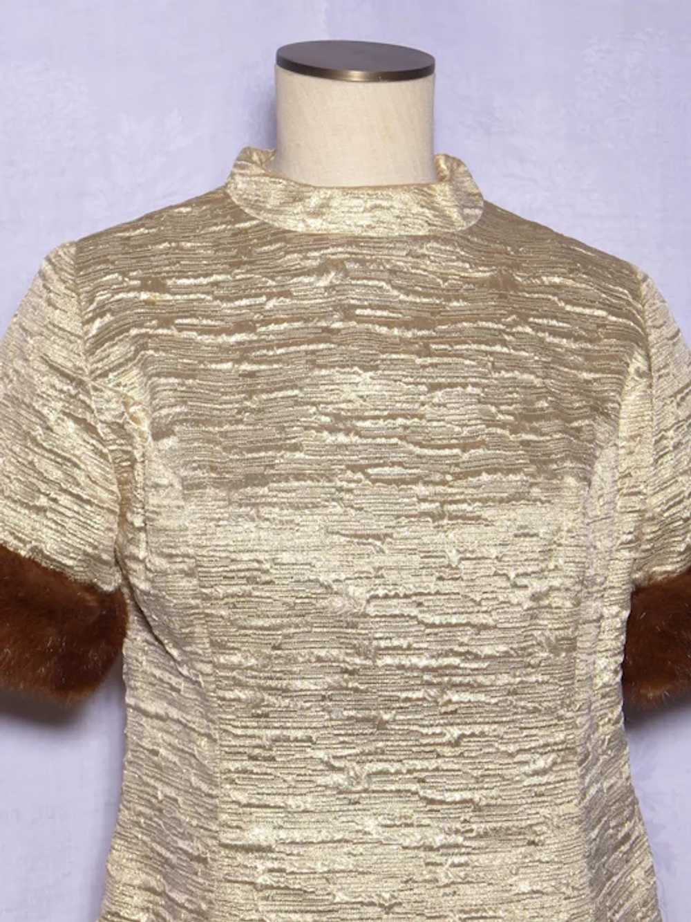 Vintage 1960s Gold Metallic Fabric A-Line Dress M… - image 5