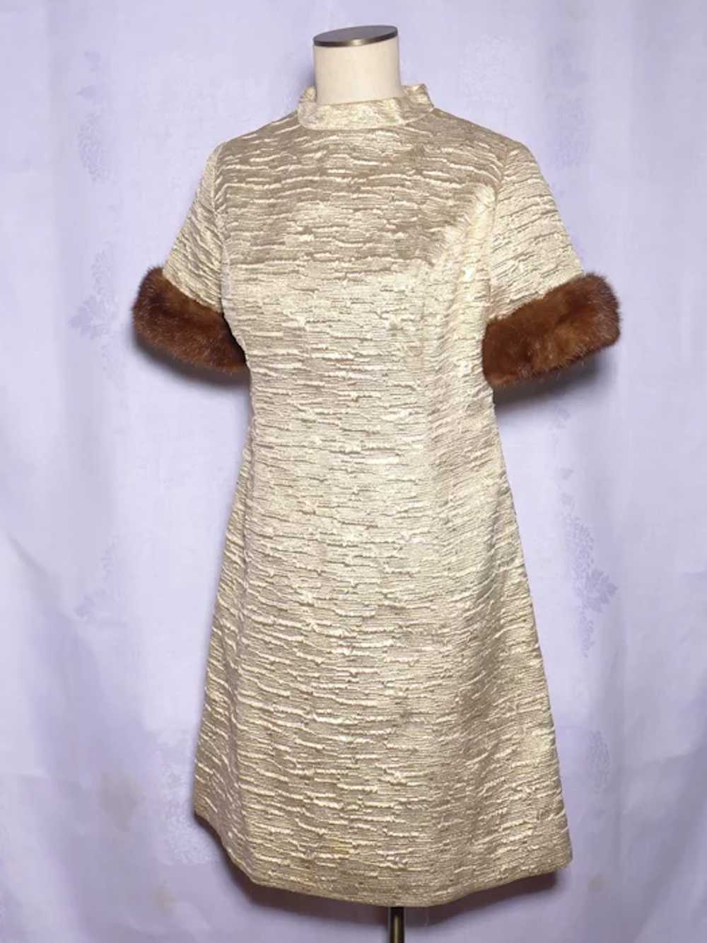 Vintage 1960s Gold Metallic Fabric A-Line Dress M… - image 8