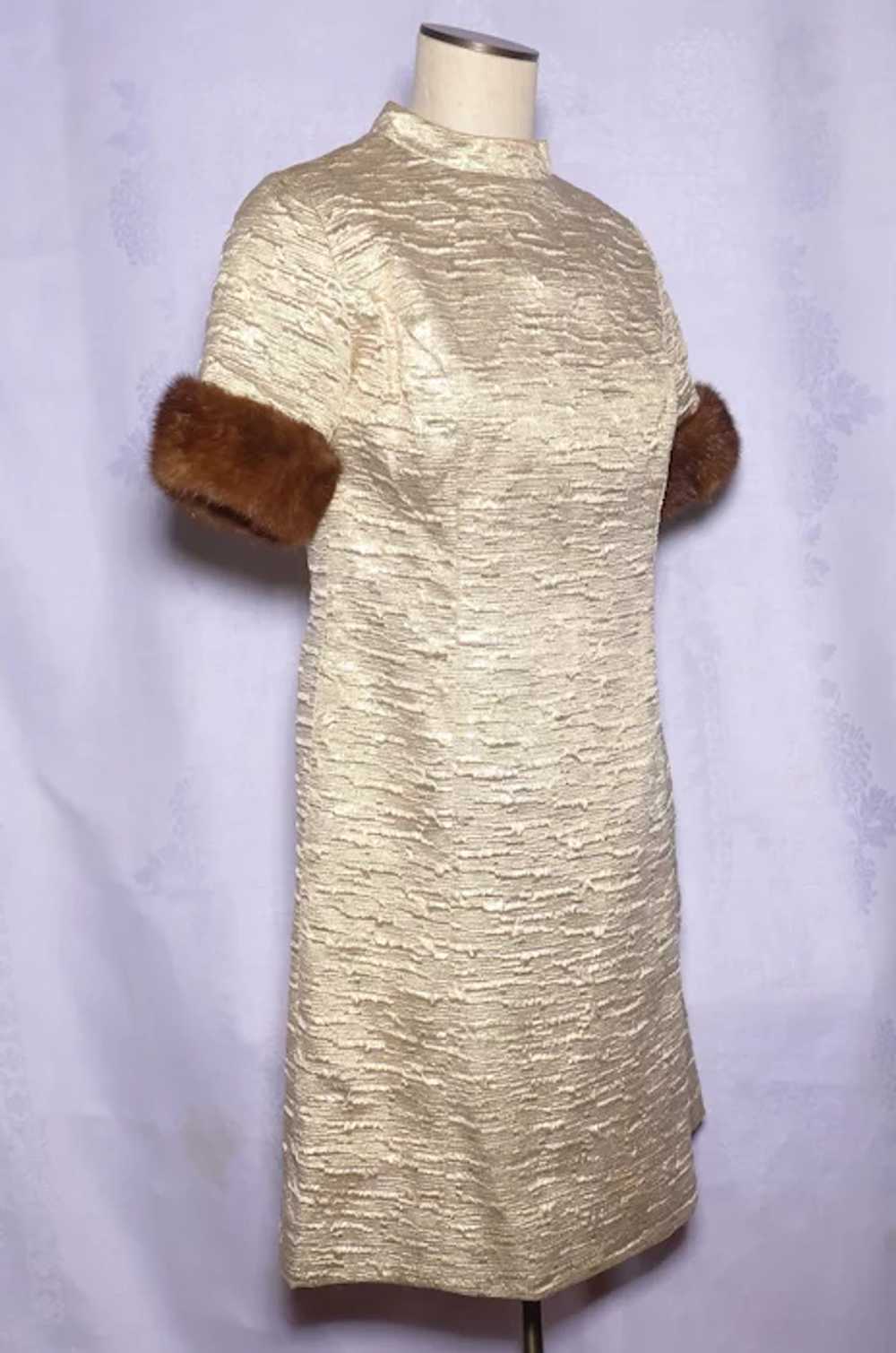 Vintage 1960s Gold Metallic Fabric A-Line Dress M… - image 9