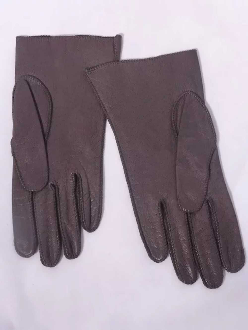 Genuine Deerskin Ladies Gloves Brown Leather 1990s - image 2