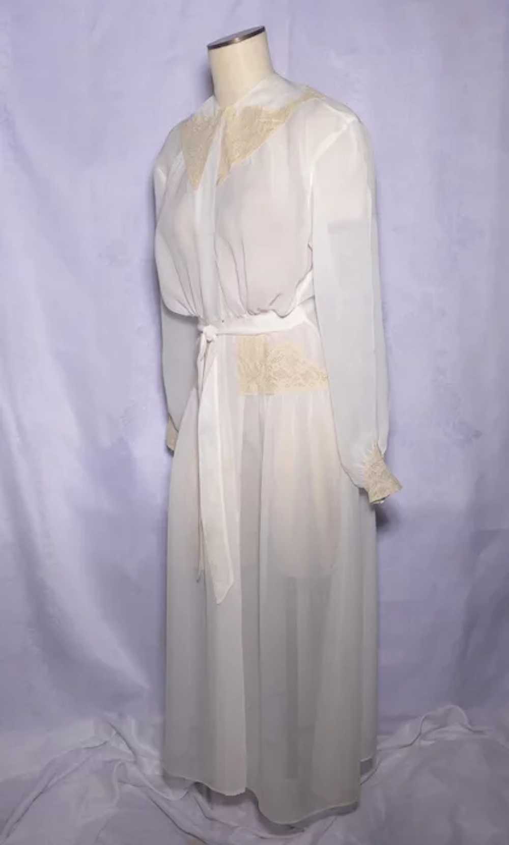 Vintage 1940s Nylon Robe/Dressing Gown Ecru Lace … - image 11