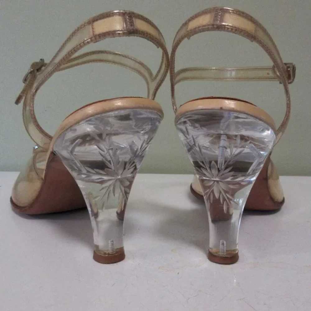 Carved Lucite Heels, Vintage 50's Sling Back Shoes - image 3