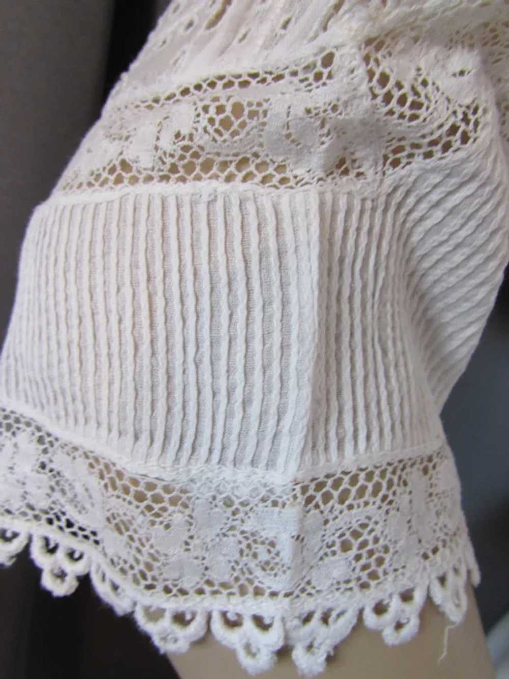 Exceptional Summer Dress Edwardian Era White Brod… - image 12
