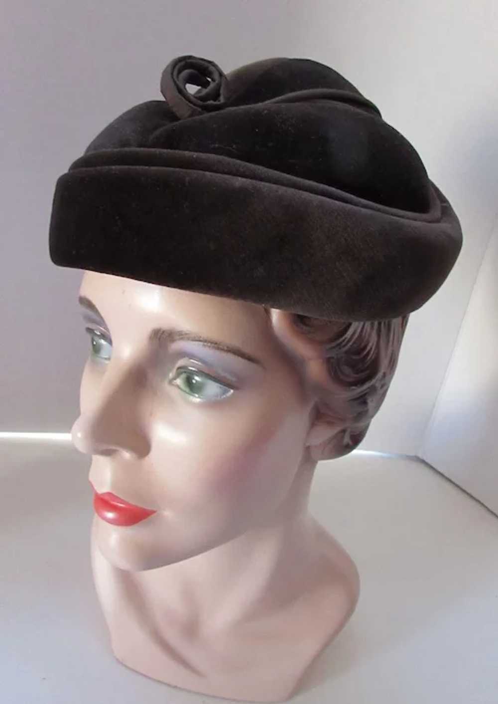 Handsome Chocolate Brown Velvet Hat Made in Engla… - image 7