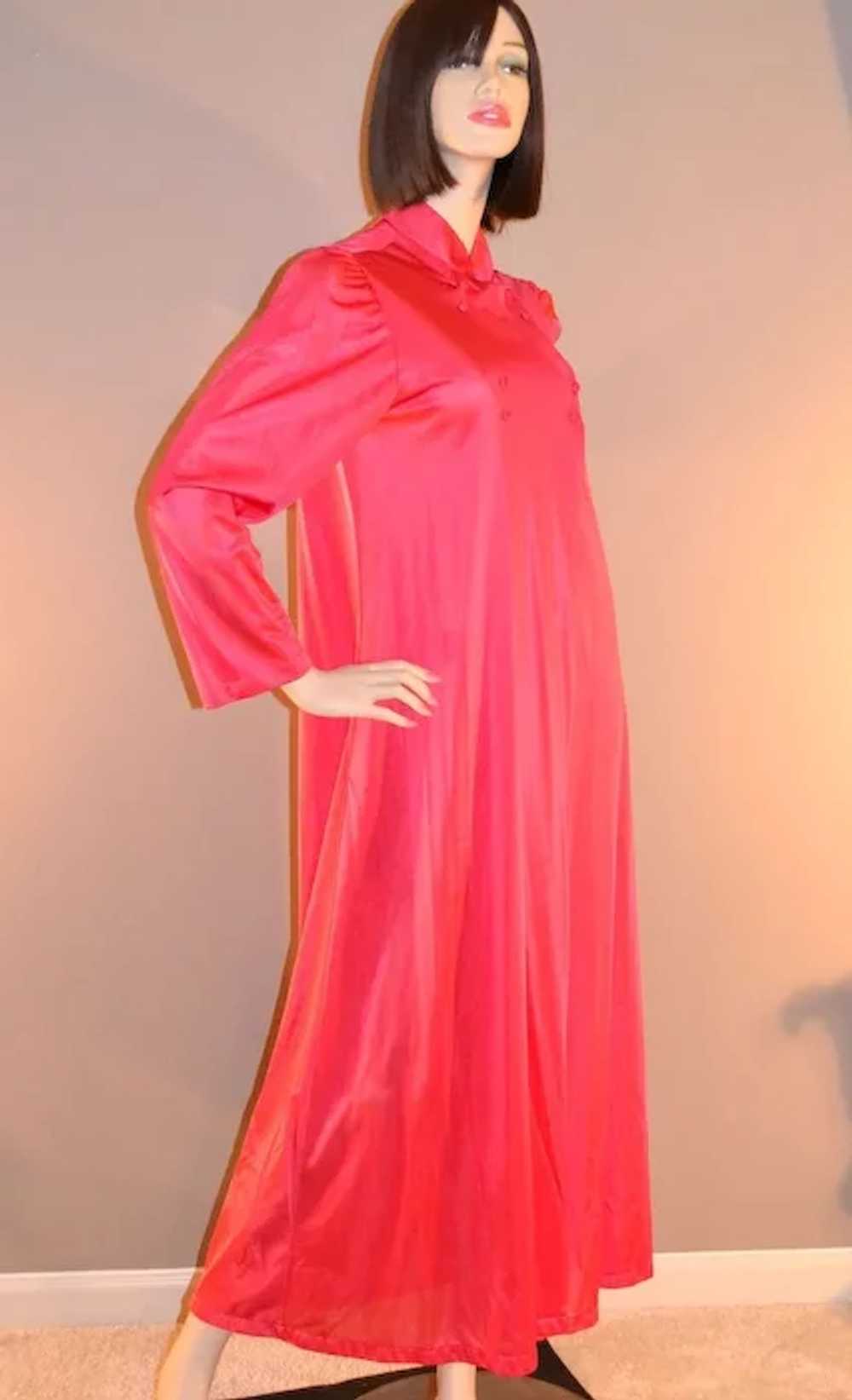 Circa 1970s Formfit Asian-Inspired Cherry Red Nig… - image 3
